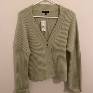 pacsun sweater it's a size medium and the color is mint